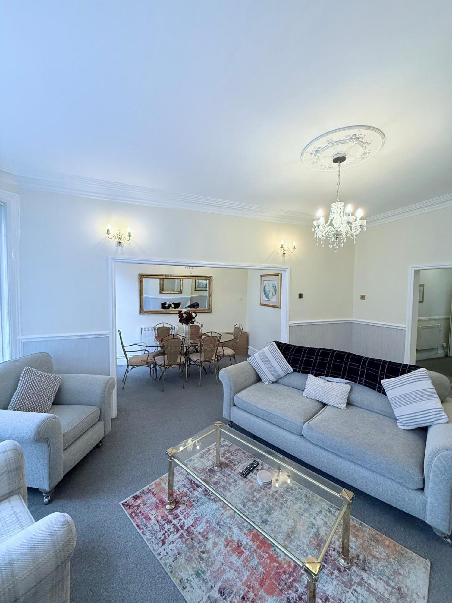 Large Luxury Apartment Blackpool Buitenkant foto