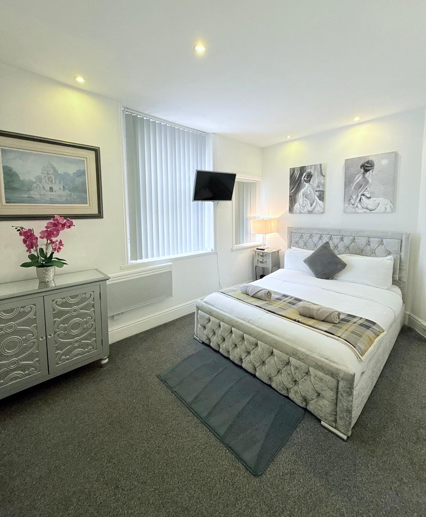 Large Luxury Apartment Blackpool Buitenkant foto